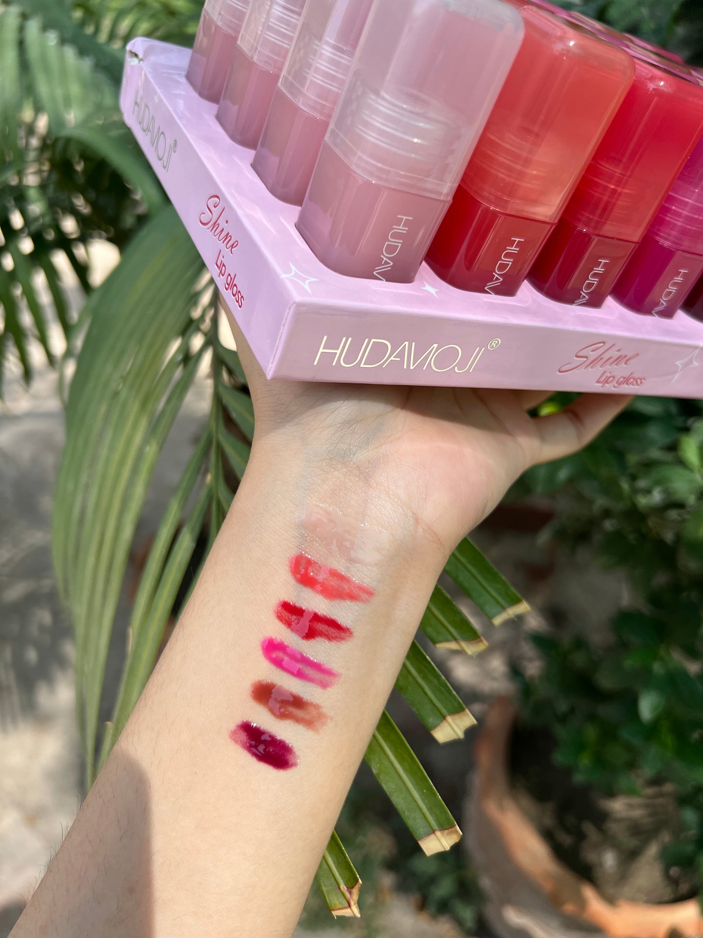 Huda Moji gloss