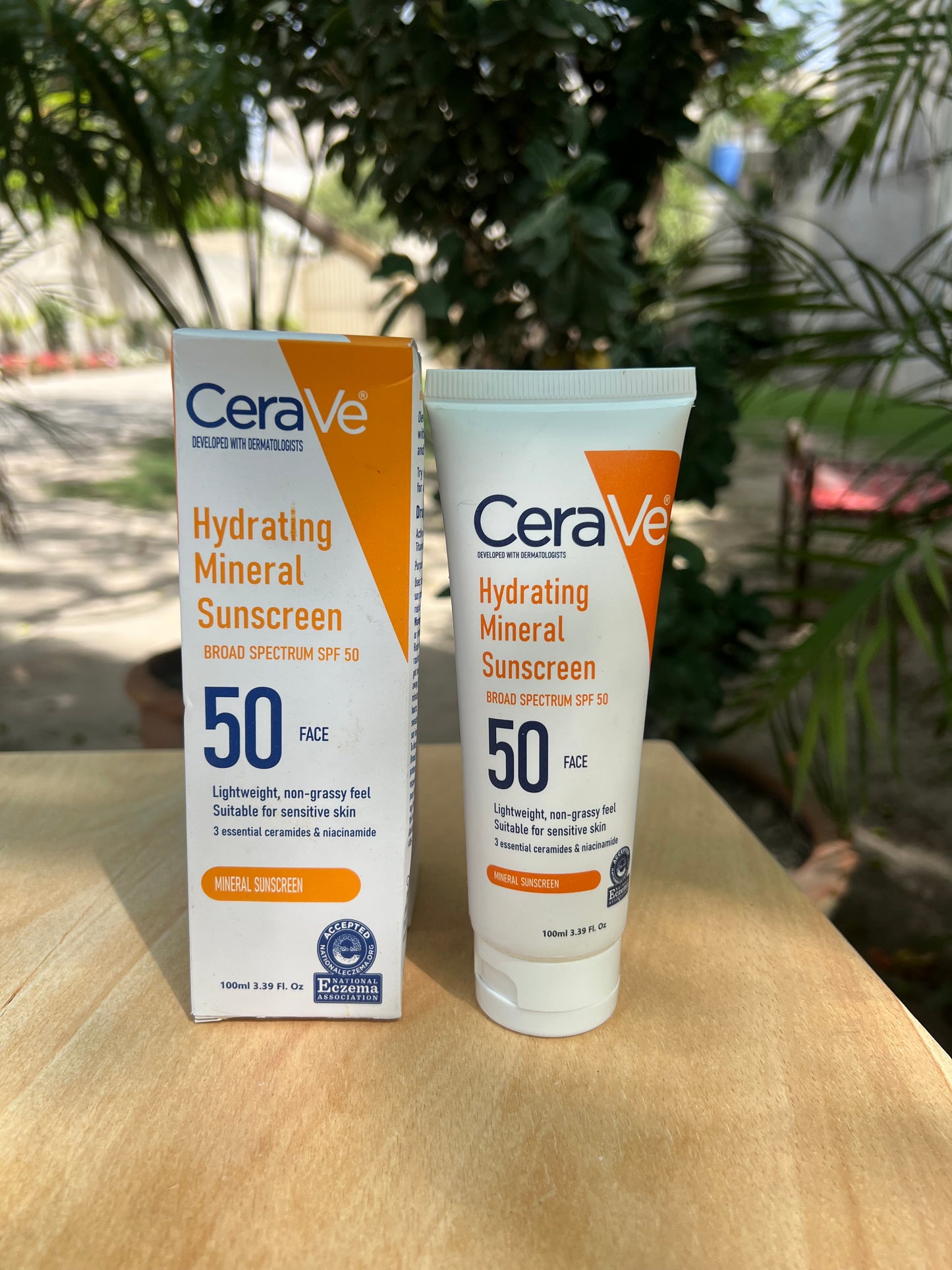 CeraVe Hydrating Mineral SunscreenBROAD SPECTRUM SPF 50