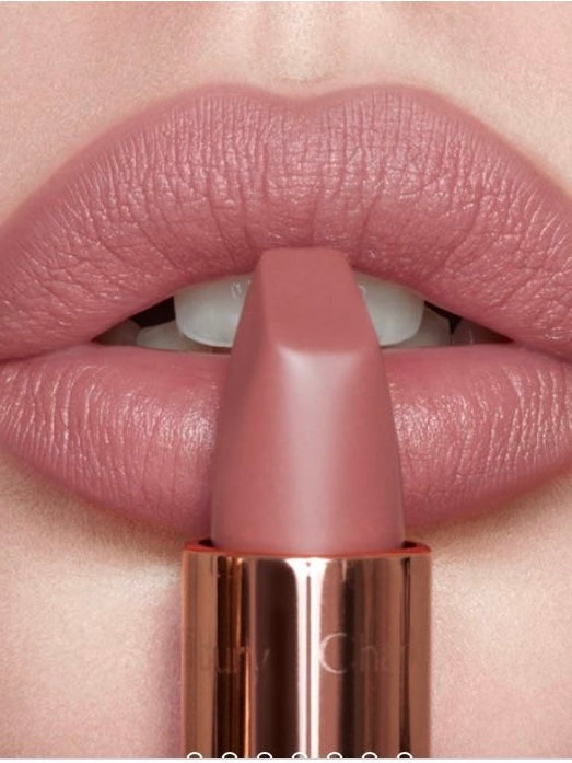 Charlotte Tilbury Pillow
Talk (Large Lipstick)