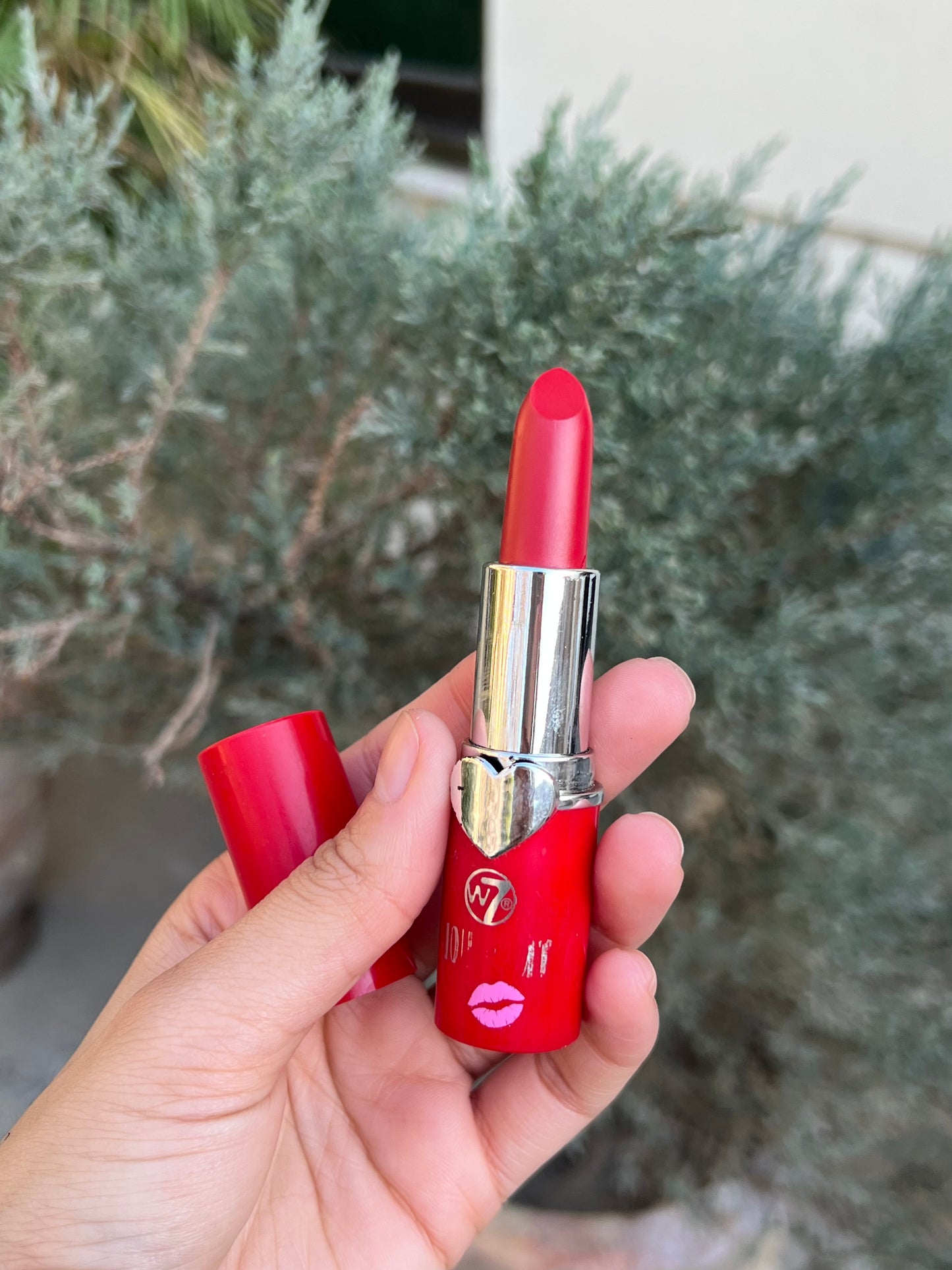 W7 lipstick