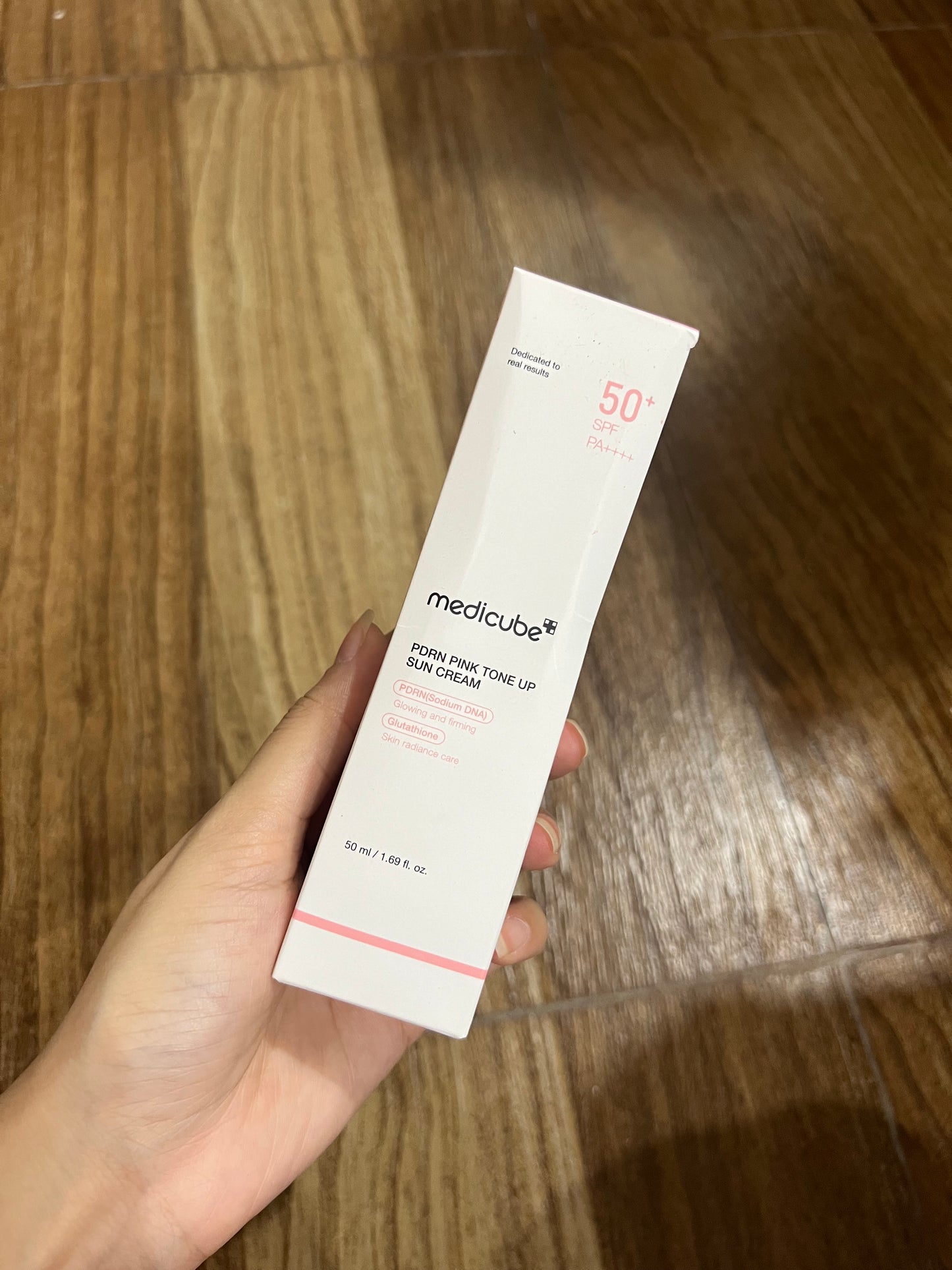Medicube PDRN PINK PEPTIDE
EYE CREAM