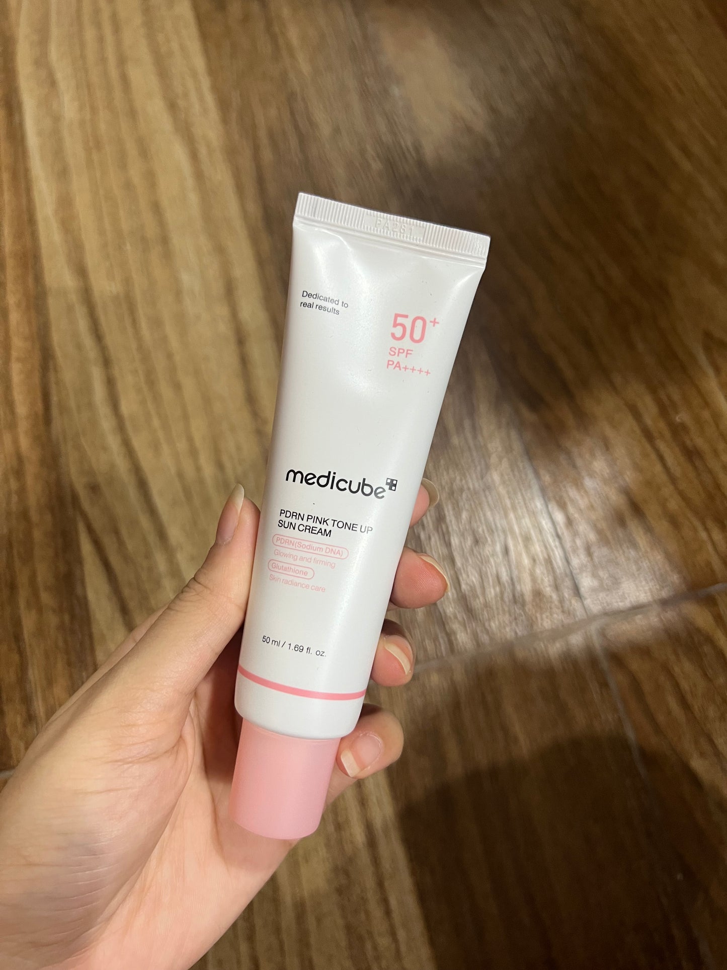 Medicube PDRN PINK TONE UP
SUN CREAM