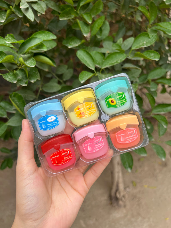 Mini lip balm set