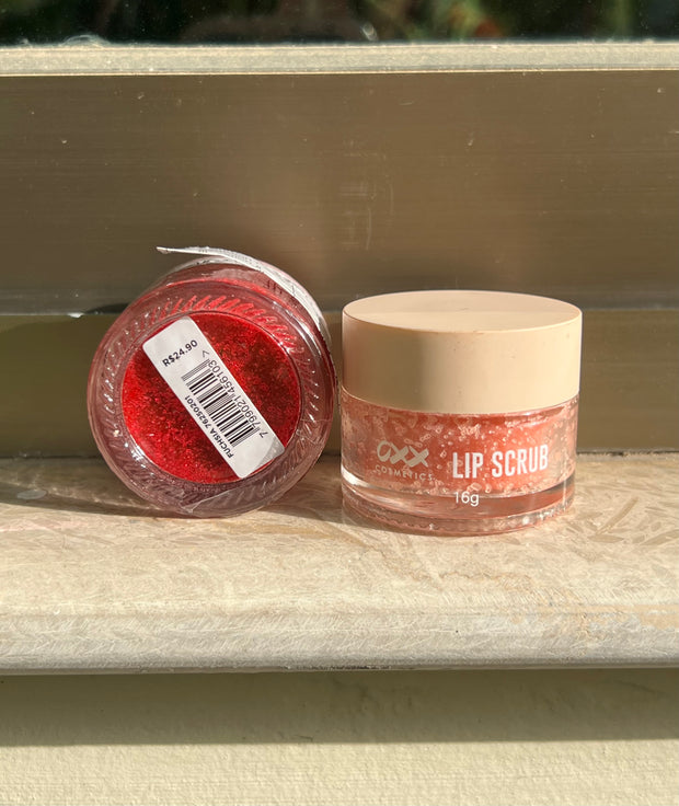 OXX lip scrub