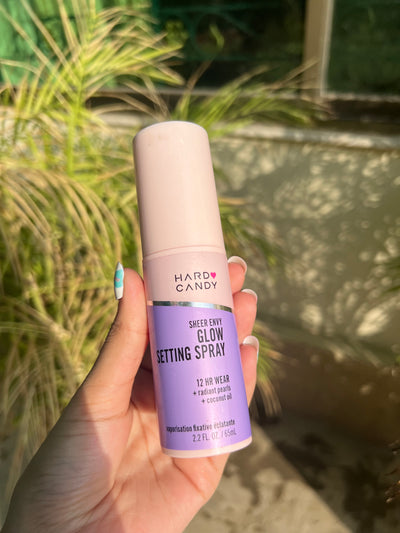 Hard Candy glow setting spray