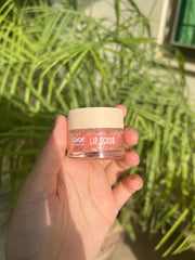 OXX lip scrub