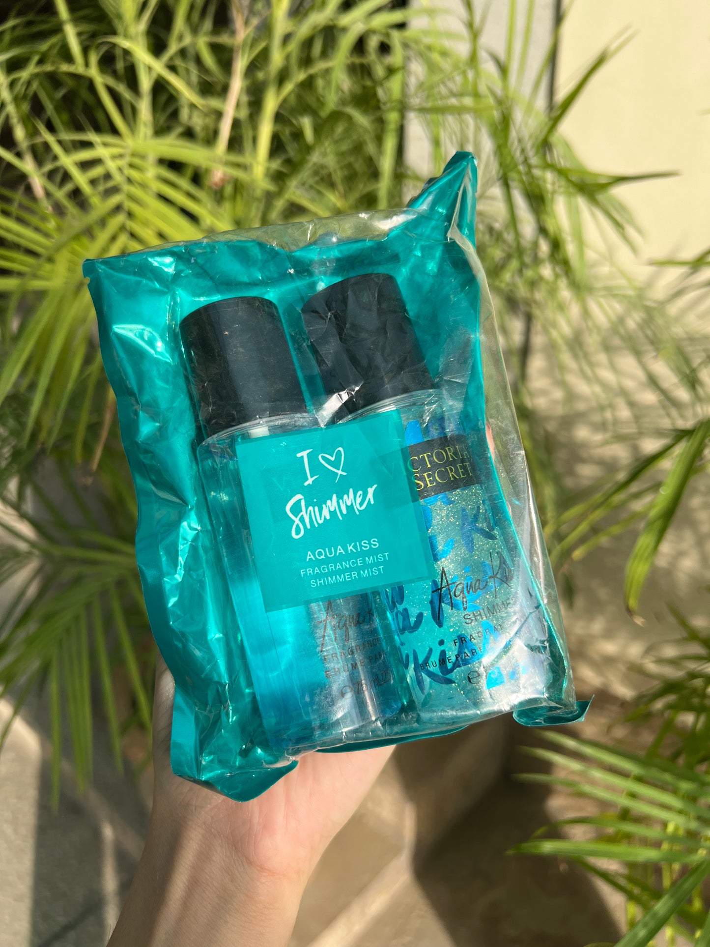 Victoria's Secret gift set mini (aqua kiss + shimmer) 75ml each