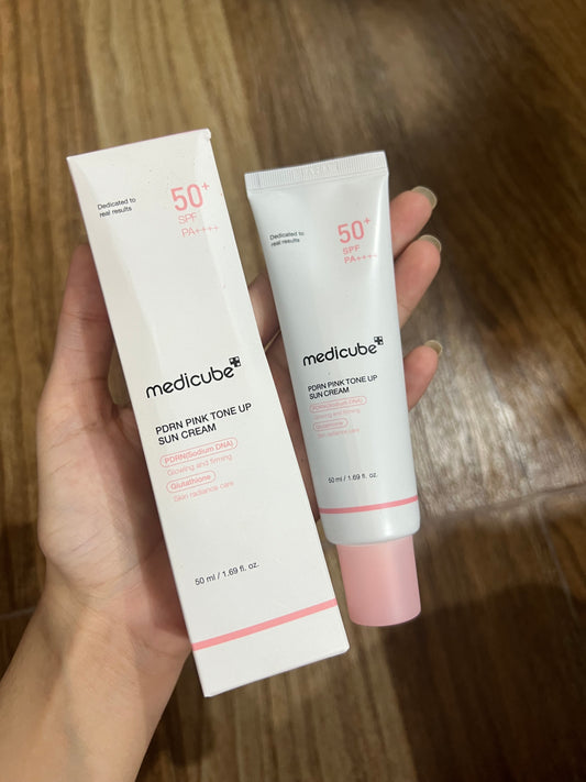 Medicube PDRN PINK PEPTIDE
EYE CREAM