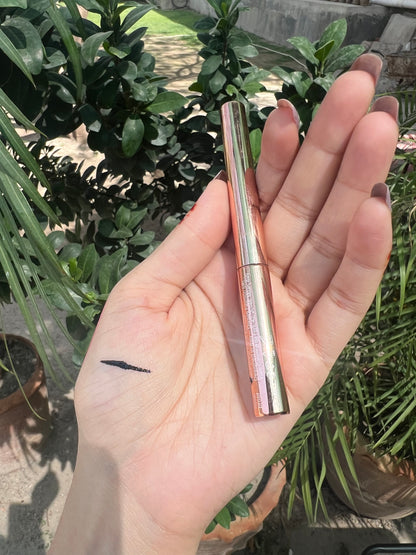 Divide waterproof eyeliner
