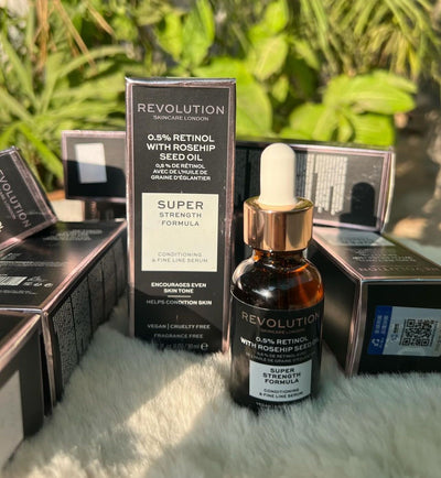 RESOLUTION SKINCARE 0.5%RETINOL AND ROSEHIP SEED OIL .SMOOTH SERUM