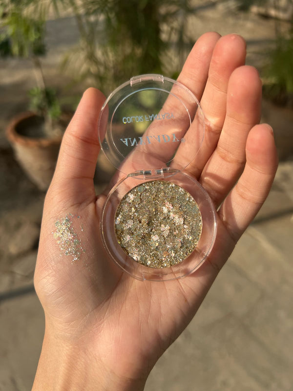 Chunky golden glitter